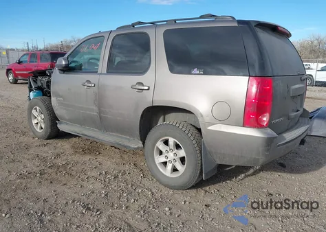 2013 GMC Yukon Sle z USA, uszkodzony, nr VIN 1GKS2AE01DR182184